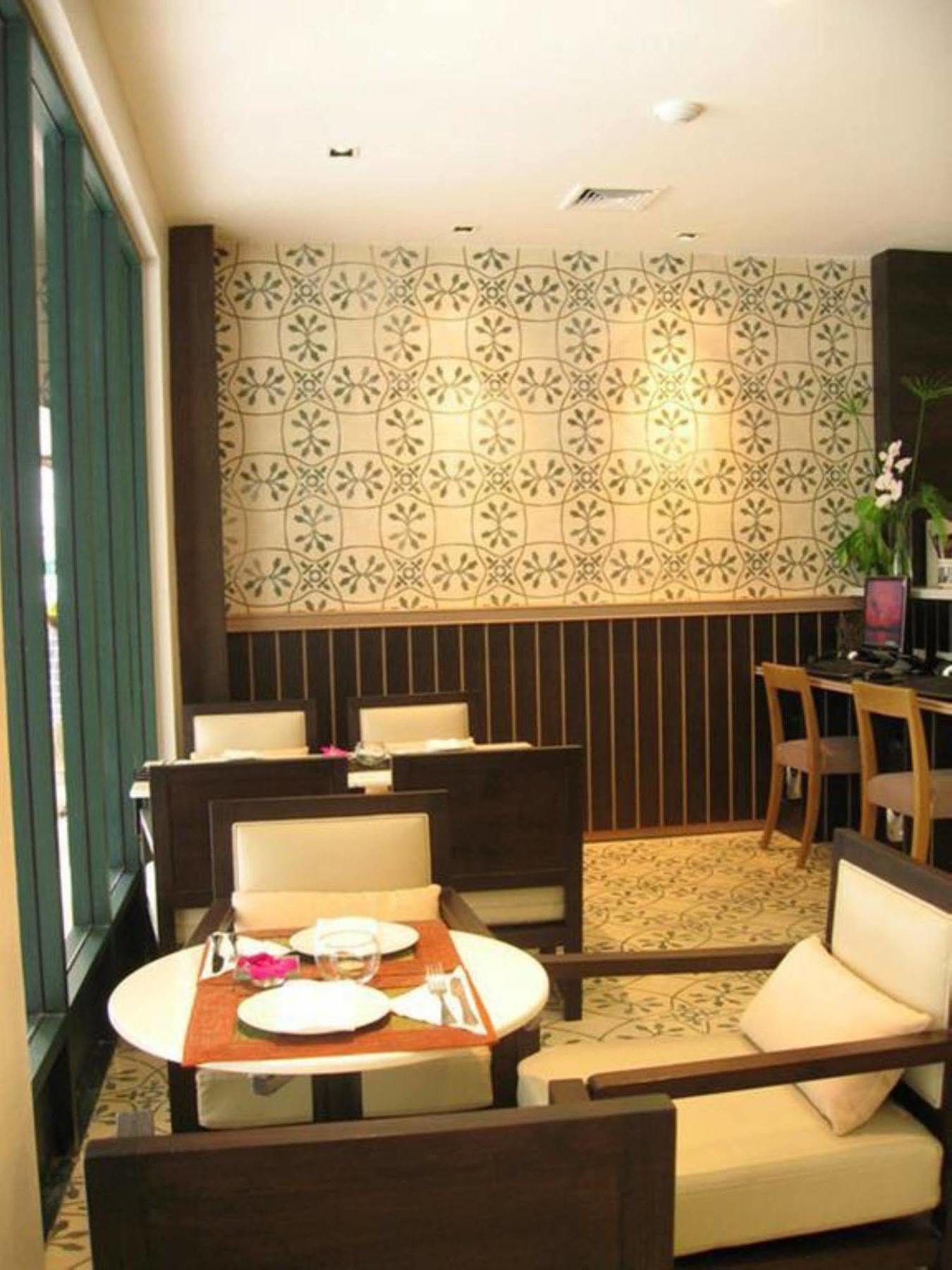 Aphrodite Inn Bangkok Exterior foto