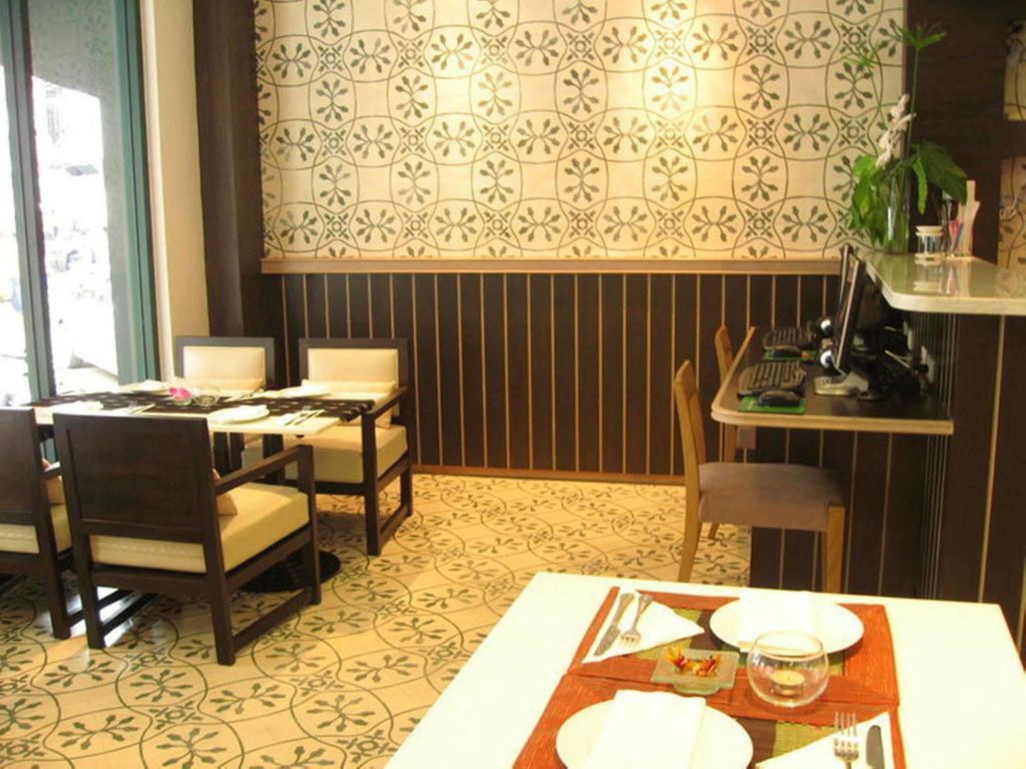 Aphrodite Inn Bangkok Exterior foto
